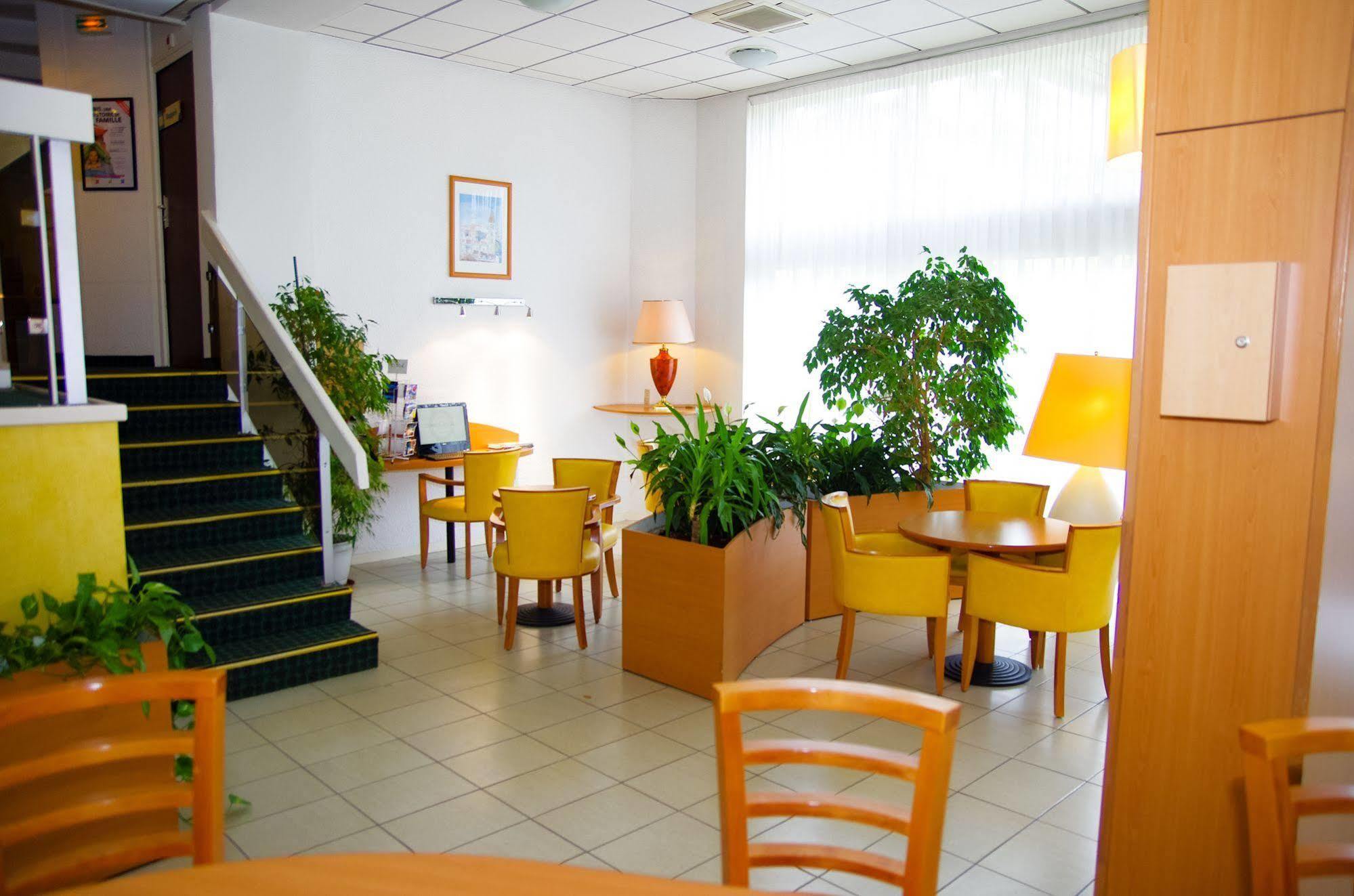Ibis Gare 3*